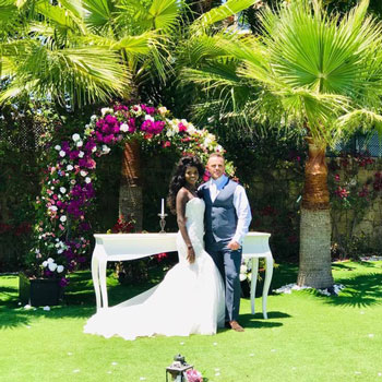 wedding ceremony in spanish gardens